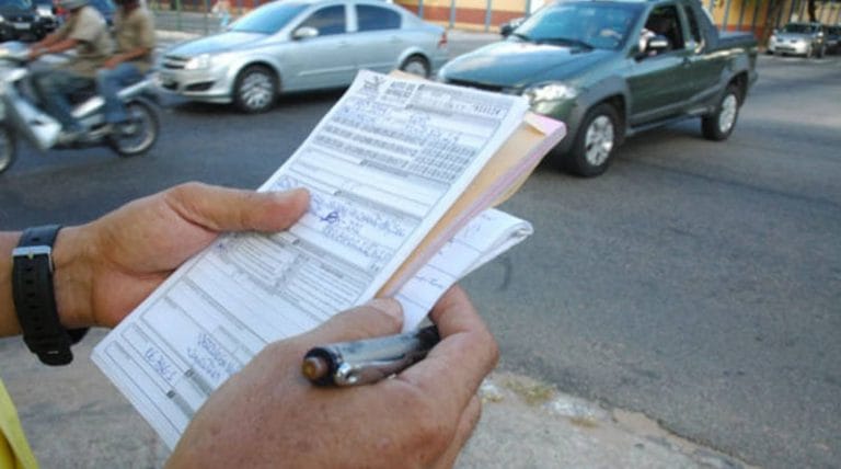 Superintendência de Trânsito de Guanambi multa 311 condutores em dois meses