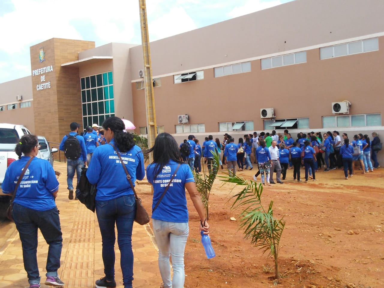 Agentes comunitários de saúde e de combate às endemias realizaram protesto em Caetité