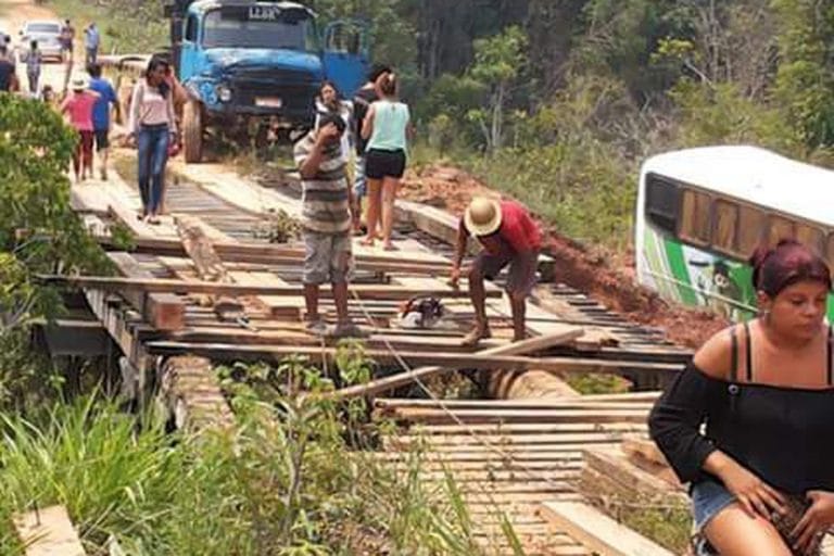Bolsonaro diz que rodovia Porto Velho-Manaus será recuperada