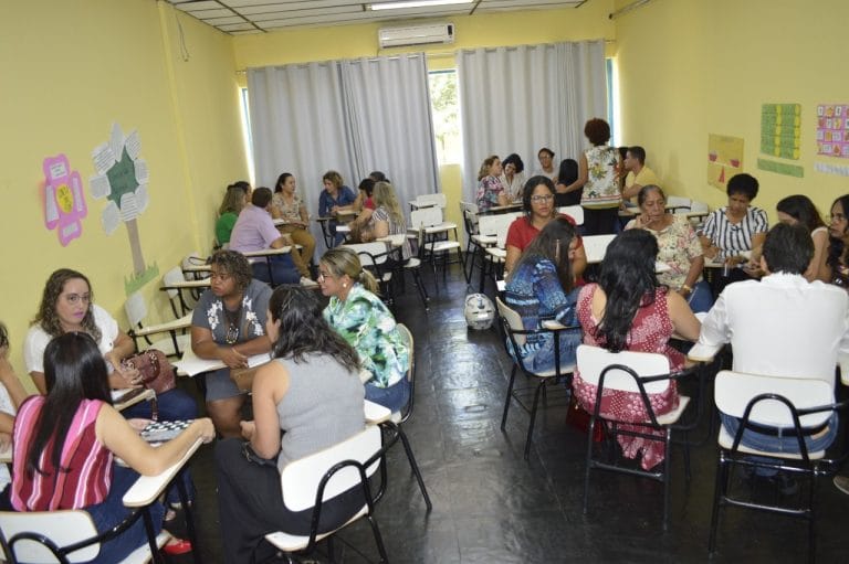 Prefeitura de Guanambi lança programa qualificação dos servidores