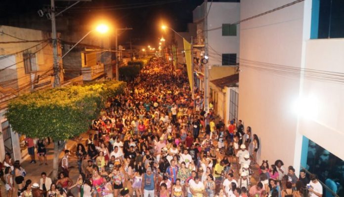 Carnaval da Diversidade - Caetité - Lavagem da Esquina do Padre