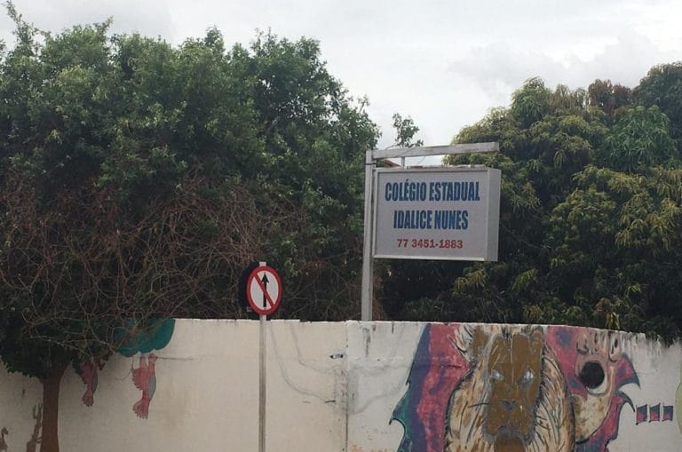 Guanambi assiste silenciosamente ao fechamento de mais uma escola estadual