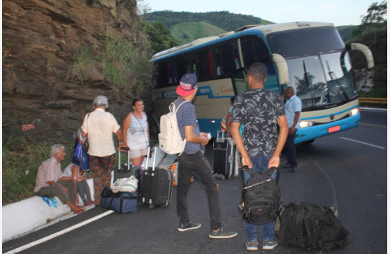 Ônibus da Novo Horizonte perdeu freio na Serra do Marçal na BA-263; ninguém se feriu