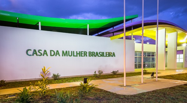 Governo promete construção de Casa da Mulher Brasileira em Guanambi