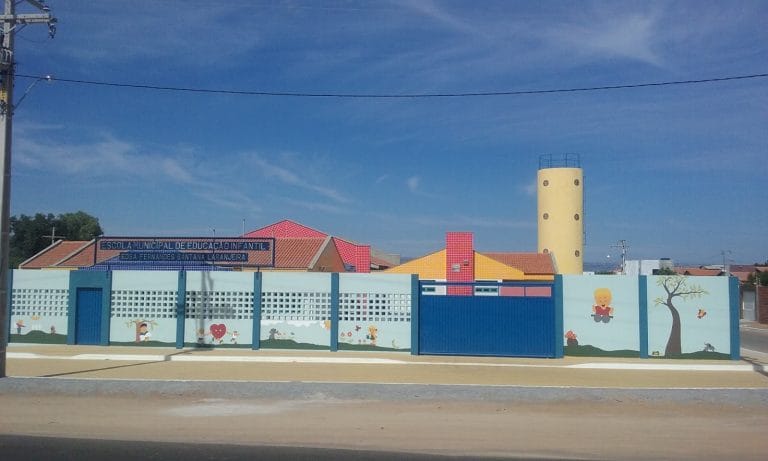 Guanambi: diretoria de creche emite nota expondo problemas de infraestrutura e falta d’água