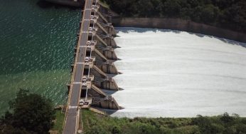 Hidroelétrica de Três Marias começa a abrir comportas, veja vídeo