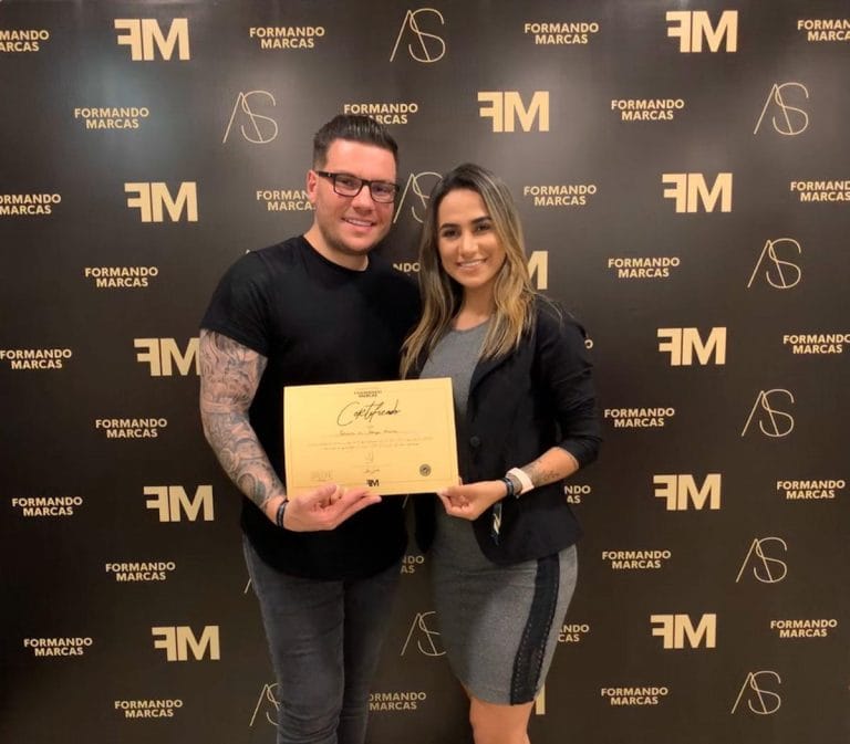 Guanambiense pede ajuda nas redes sociais para participar de reality show