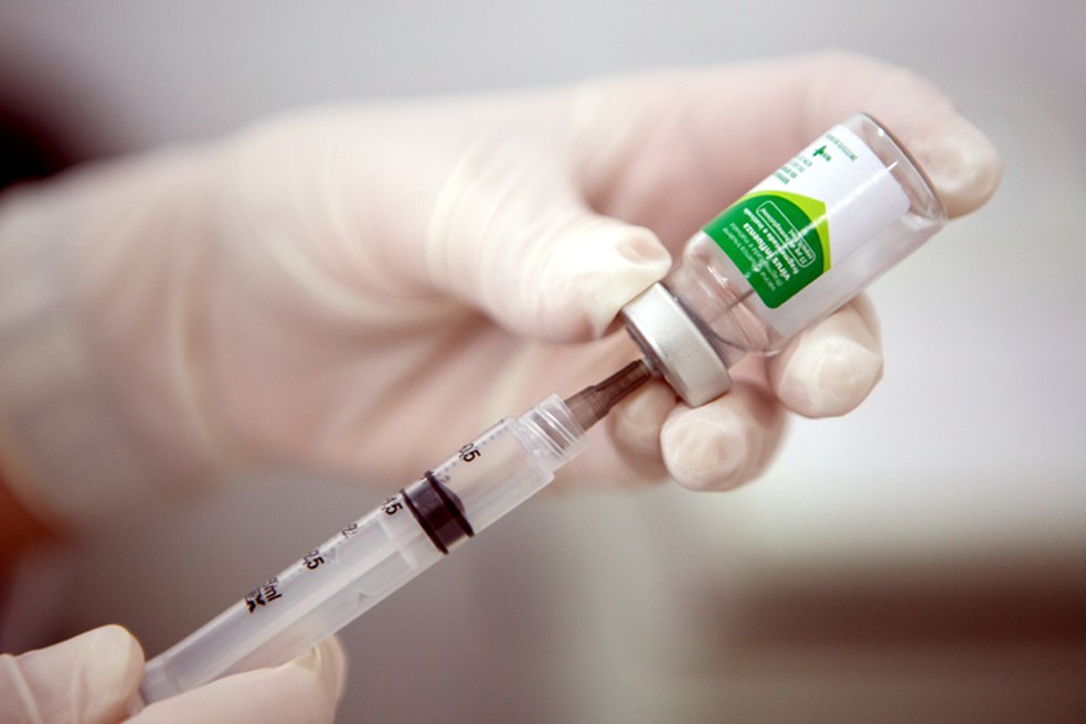 Campanha de vacinação contra gripe começa nesta segunda-feira em todo o país