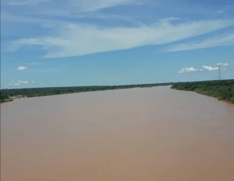 Nível do rio São Francisco volta a subir no Norte de Minas