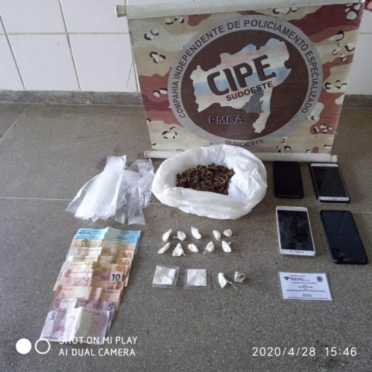 Cinco homens de Espinosa são presos com drogas em Guanambi