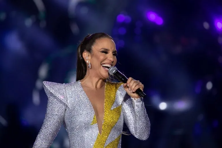Ivete será a primeira atração de ‘Em casa’, programa de lives da Globo