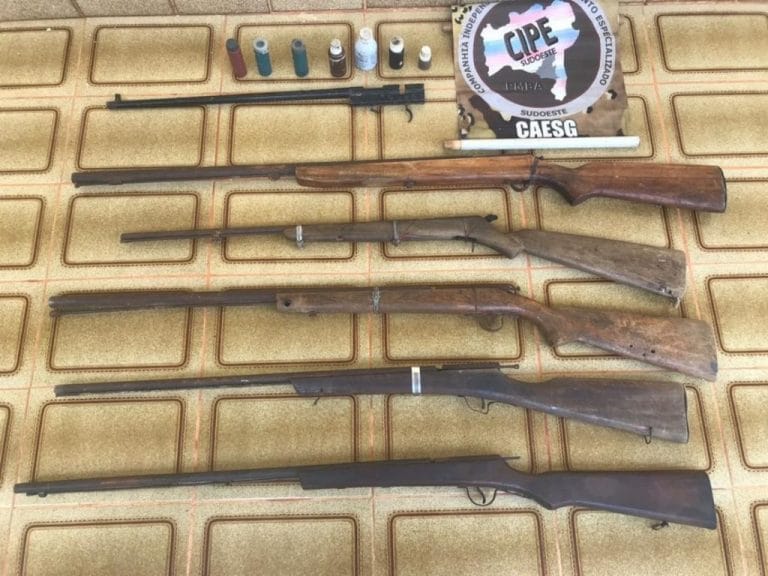 Polícia encontra fábrica caseira de armas de fogo na zona rural de Pindaí