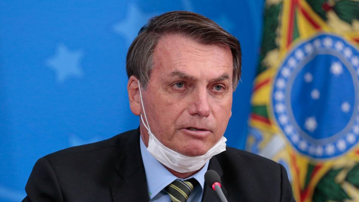 Bolsonaro disse estar com sintomas da Covid-19