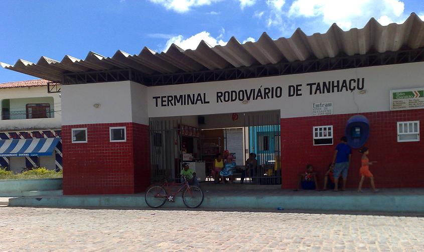 Mais cinco municípios têm transporte suspenso na Bahia