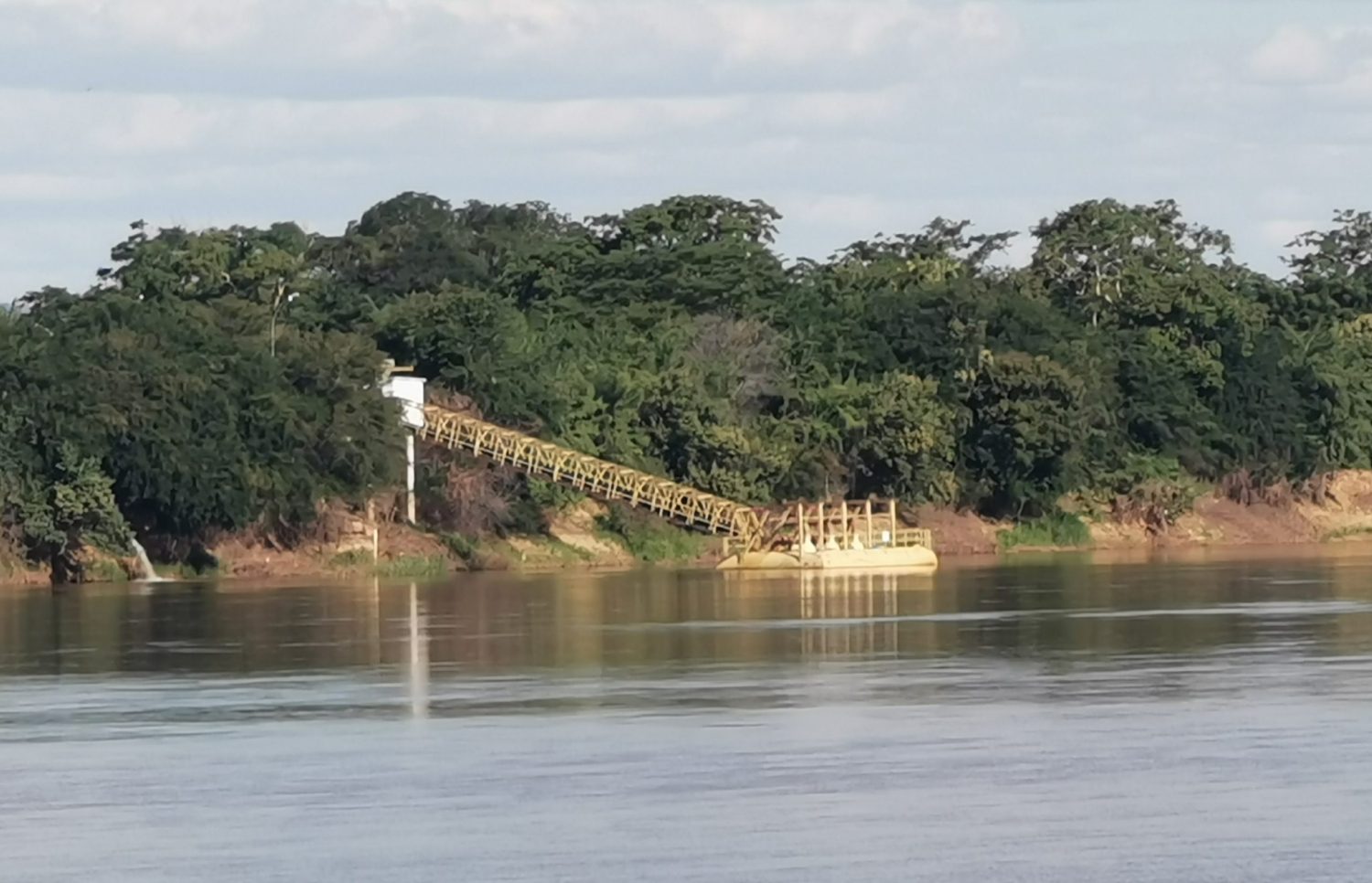 Abastecimento de água será interrompido em Guanambi e municípios da região nesta quarta para manutenção na Adutora do Algodão