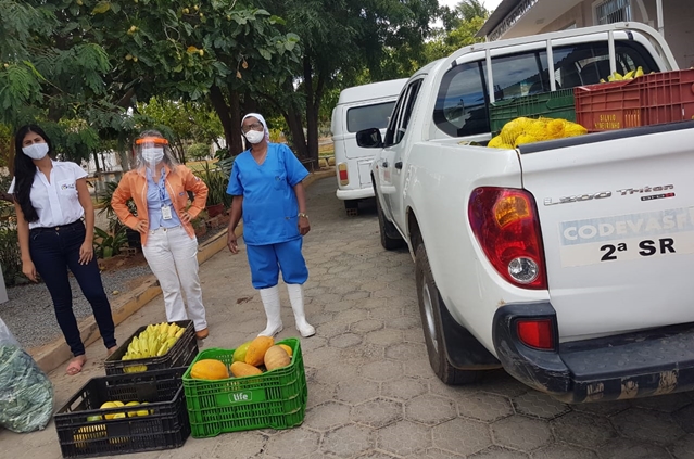 Cooperativa de produtores do projeto de Ceraíma distribui alimentos para entidades filantrópicas