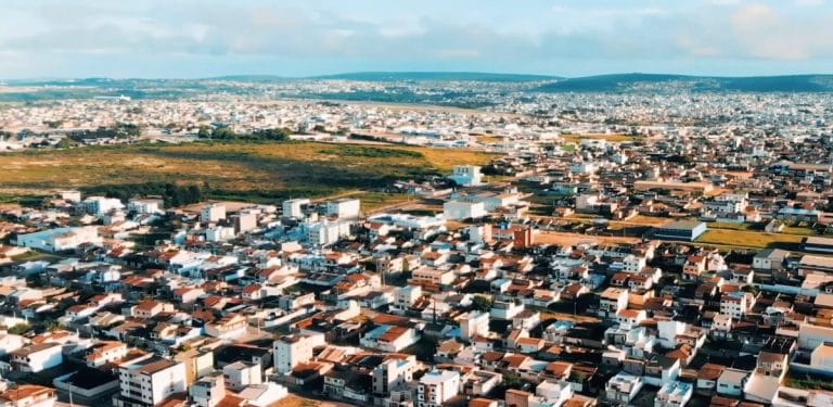Número de mortos por coronavírus chega a 91 em Vitória da Conquista