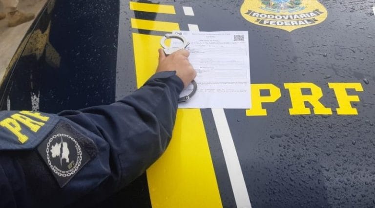 Em intervalo de 4h, PRF prende três foragidos na BR-116 em Conquista e Feira