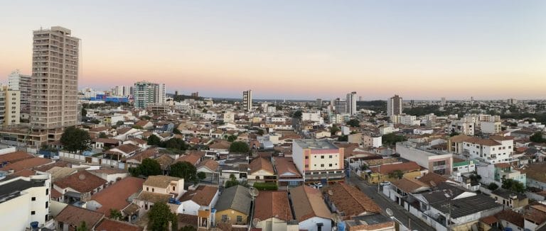 Mais dois óbitos e 81 casos da Covid-19 são registrados em Vitória da Conquista