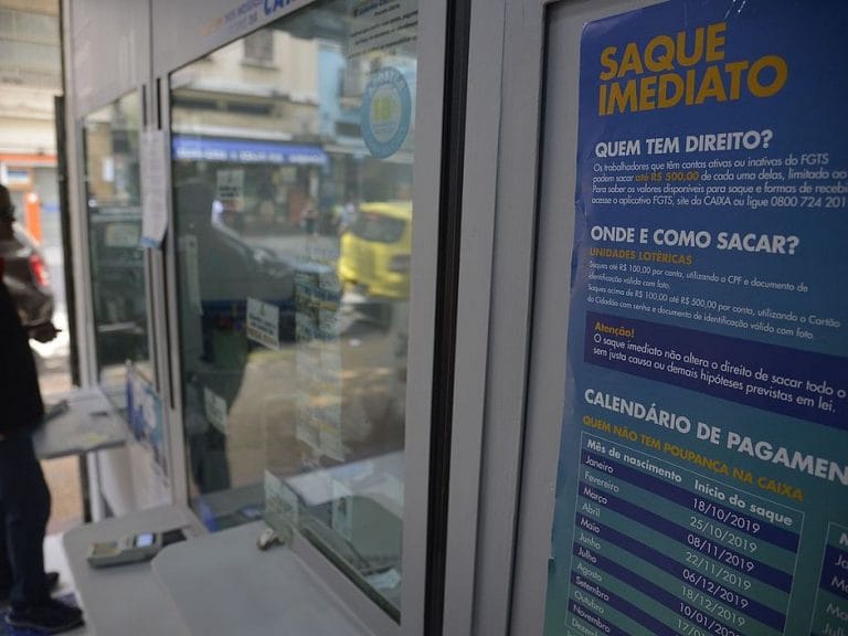 Governo deve distribuir R$ 7,5 bilhões do lucro do FGTS aos trabalhadores