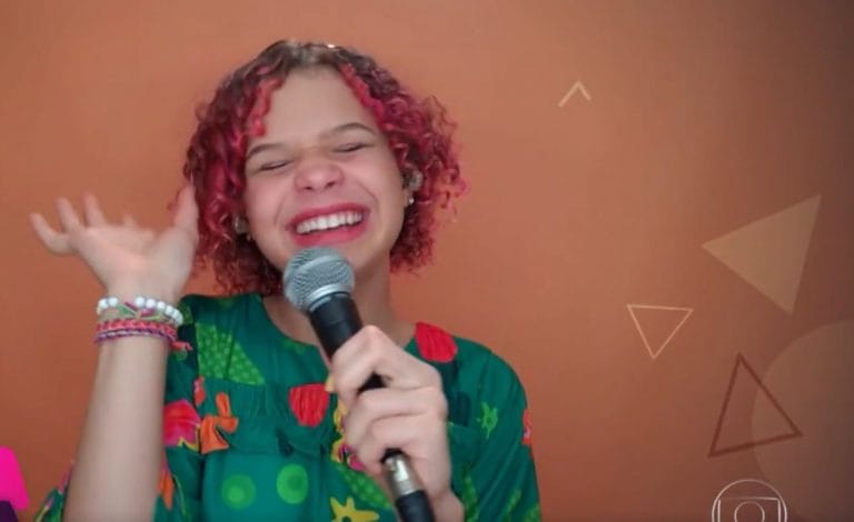 Representante de Vitória da Conquista, Analu Sampaio avança no The Voice Kids