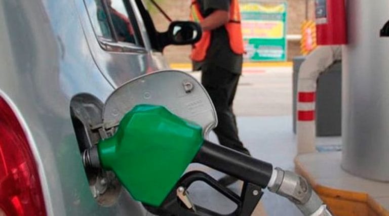 Preço do diesel e da gasolina caem em refinarias da Petrobras