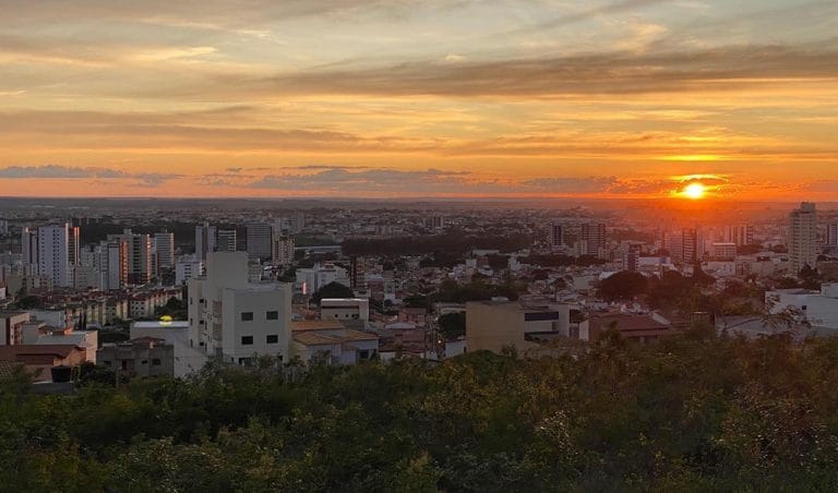 Previsão aponta semana com temperaturas mais amenas em Vitória da Conquista