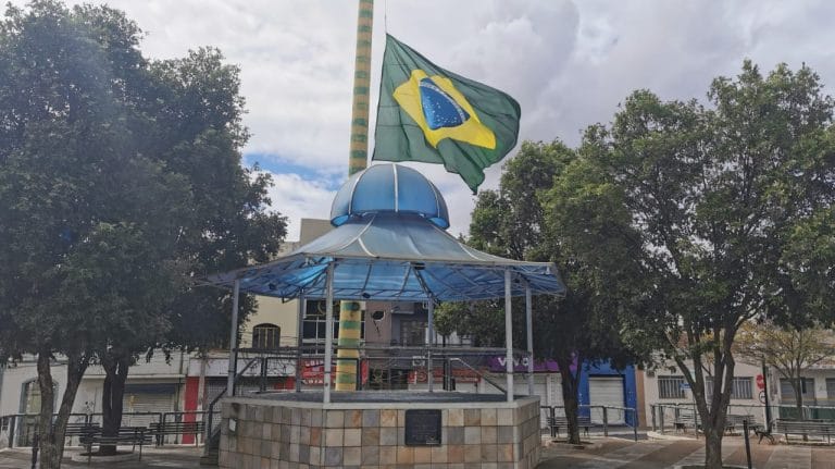 Praça da Igreja Brumado