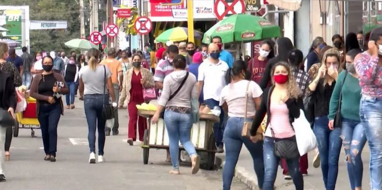 Funcionamento do comércio de Vitória da Conquista