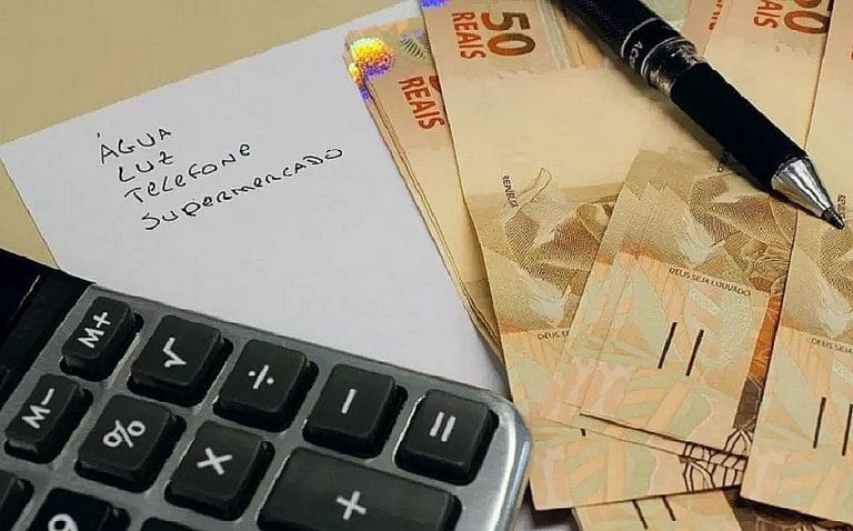Taxa de famílias endividadas na Bahia atinge 66,3% em agosto