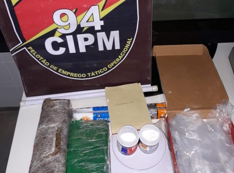 Polícia desarticula ponto de tráfico de drogas e prende suspeito em Caetité