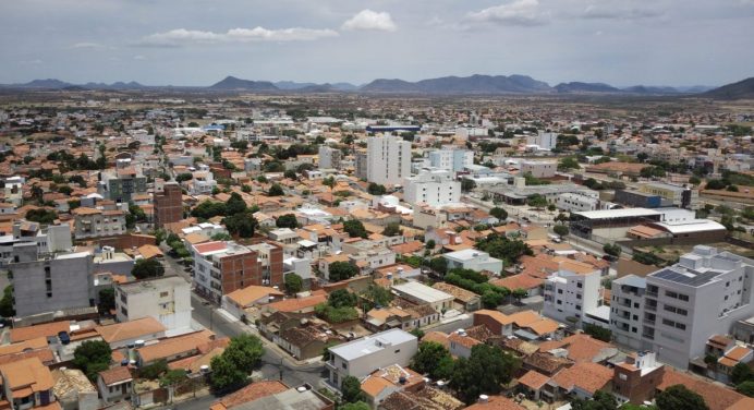 Acumulado semanal de casos da Covid-19 caiu em Guanambi, casos suspeitos permanecem em alta