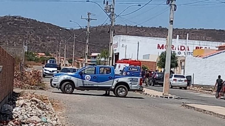 Policial mata ex-esposa e comete suicídio em Ibotirama