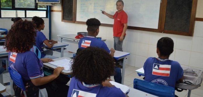 Concurso para professor e coordenador pedagógico Bahia