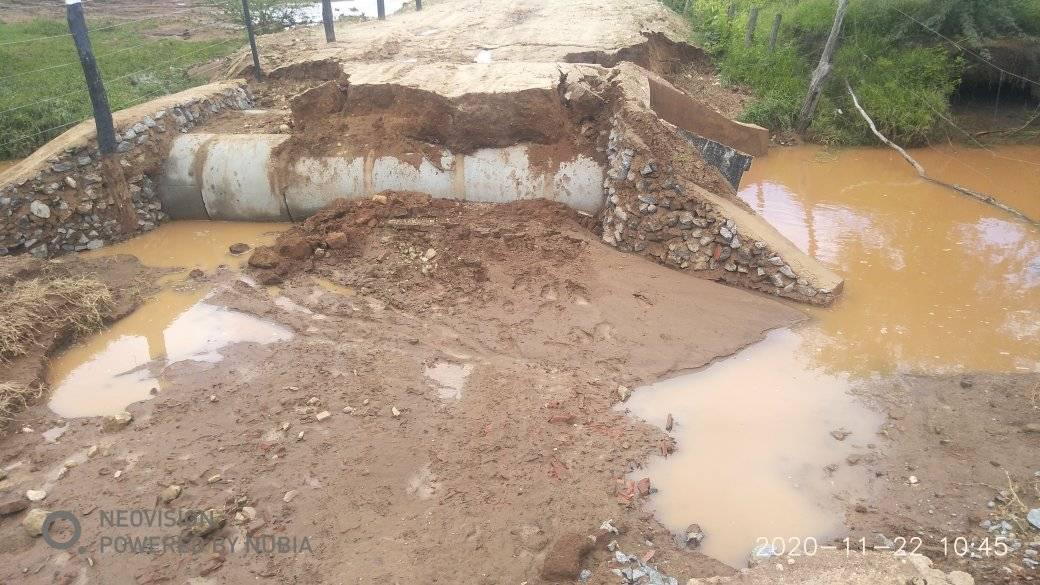Ponte sobre Riacho do Belém não resiste às primeiras chuvas e deixa comunidades isoladas
