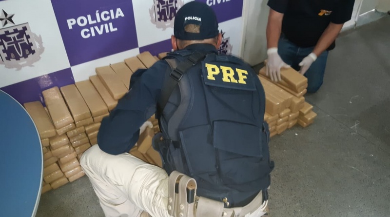 Ação da PRF e Polícia Civil resulta na apreensão de 200 Kg de maconha em Itabuna