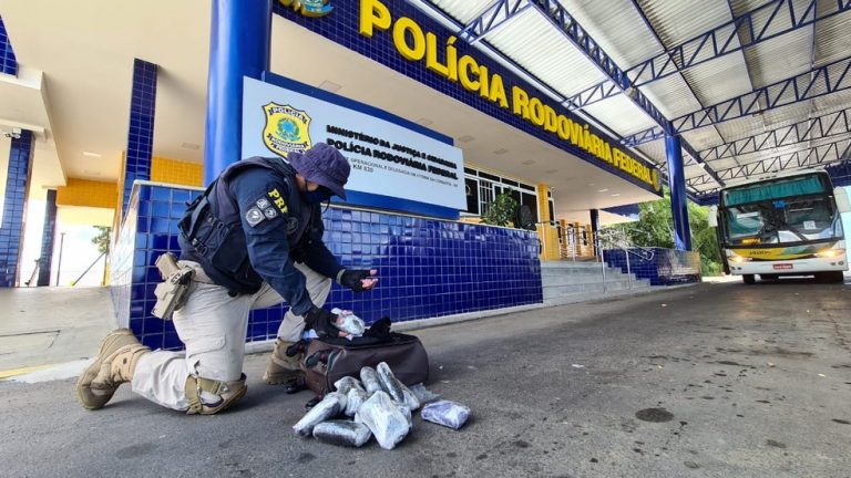 Conquista: homem é preso após ser flagrado com 14 mil comprimidos de ecstasy em ônibus