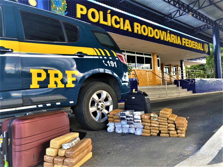 PRF aprende mais 57 quilos de maconha em Vitória da Conquista