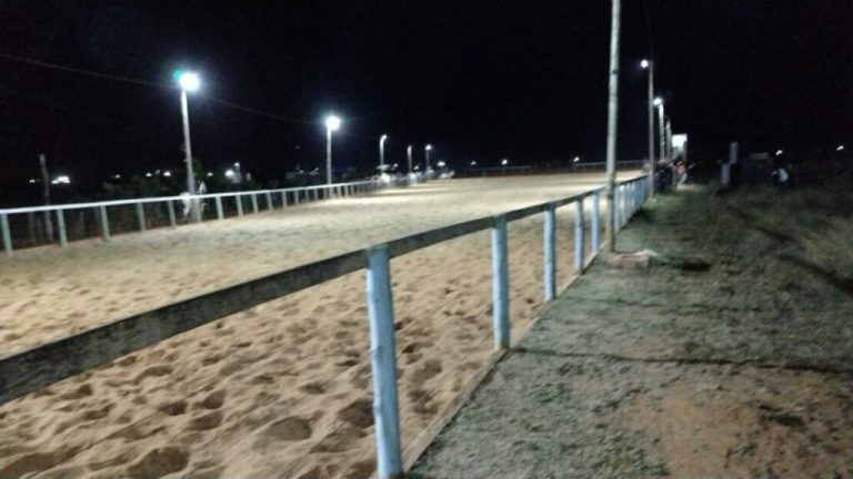 Bolão de vaquejada com mais de 300 pessoas é encerrado em Pindorama