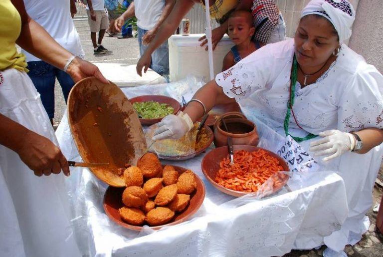 Baianas de acarajé: patrimônio, resiliência e economia circular