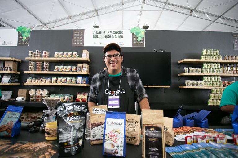 Qualidade dos grãos de café produzido por famílias agricultoras da Chapada Diamantina garante preços acima do mercado