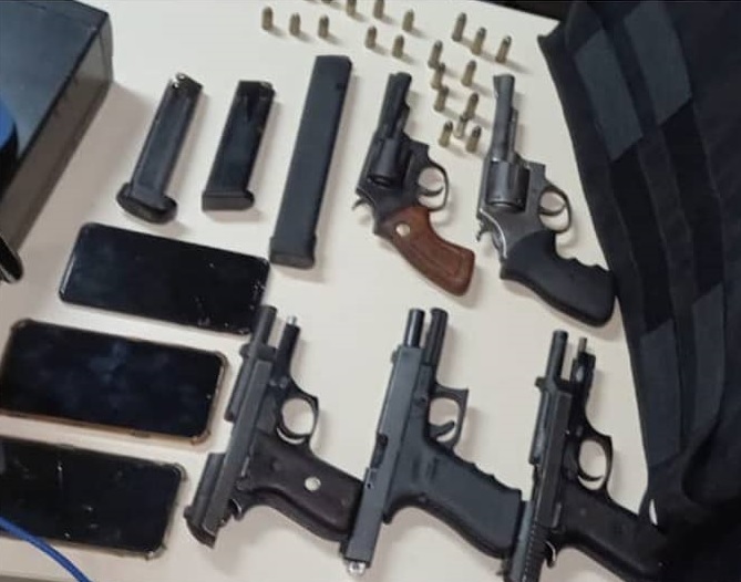Polícia prendeu integrantes de quadrilha com armas e munições em Feira de Santana