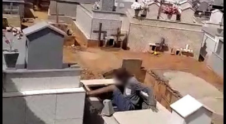 Cemitério de Igaporã
