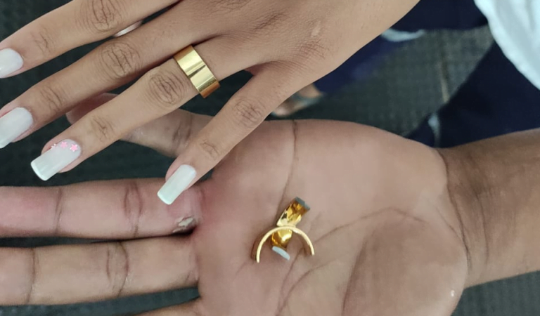 Dois dias após casamento, homem procurou bombeiros com aliança presa no dedo em Salvador