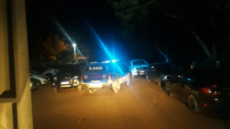 Vigilância Sanitária e Polícia Militar flagram festa com 100 pessoas na zona rural de Caetité