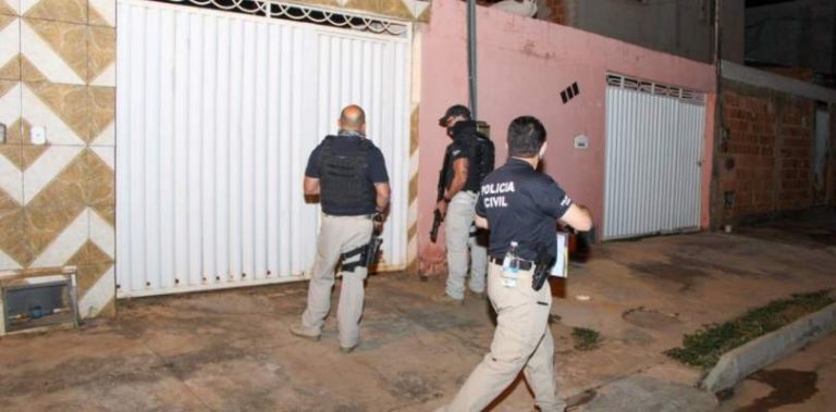 Três policias e dois empresários foram presos suspeitos de matar homem em Barreiras