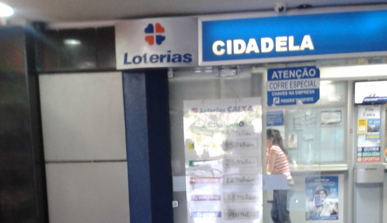 Aposta de Salvador foi uma das vencedoras da Lotofácil deste sábado