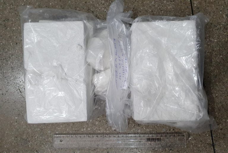 PM prendeu homem que tentava levar quatro quilos de cocaína de Brumado para Caetité
