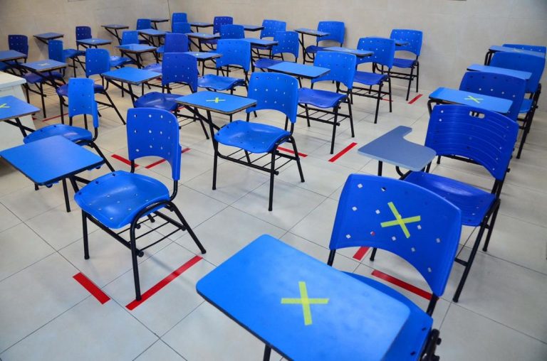 escola particular distanciamento