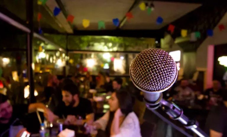 Novo decreto permite eventos com até 50 pessoas e música ao vivo nos bares em Guanambi